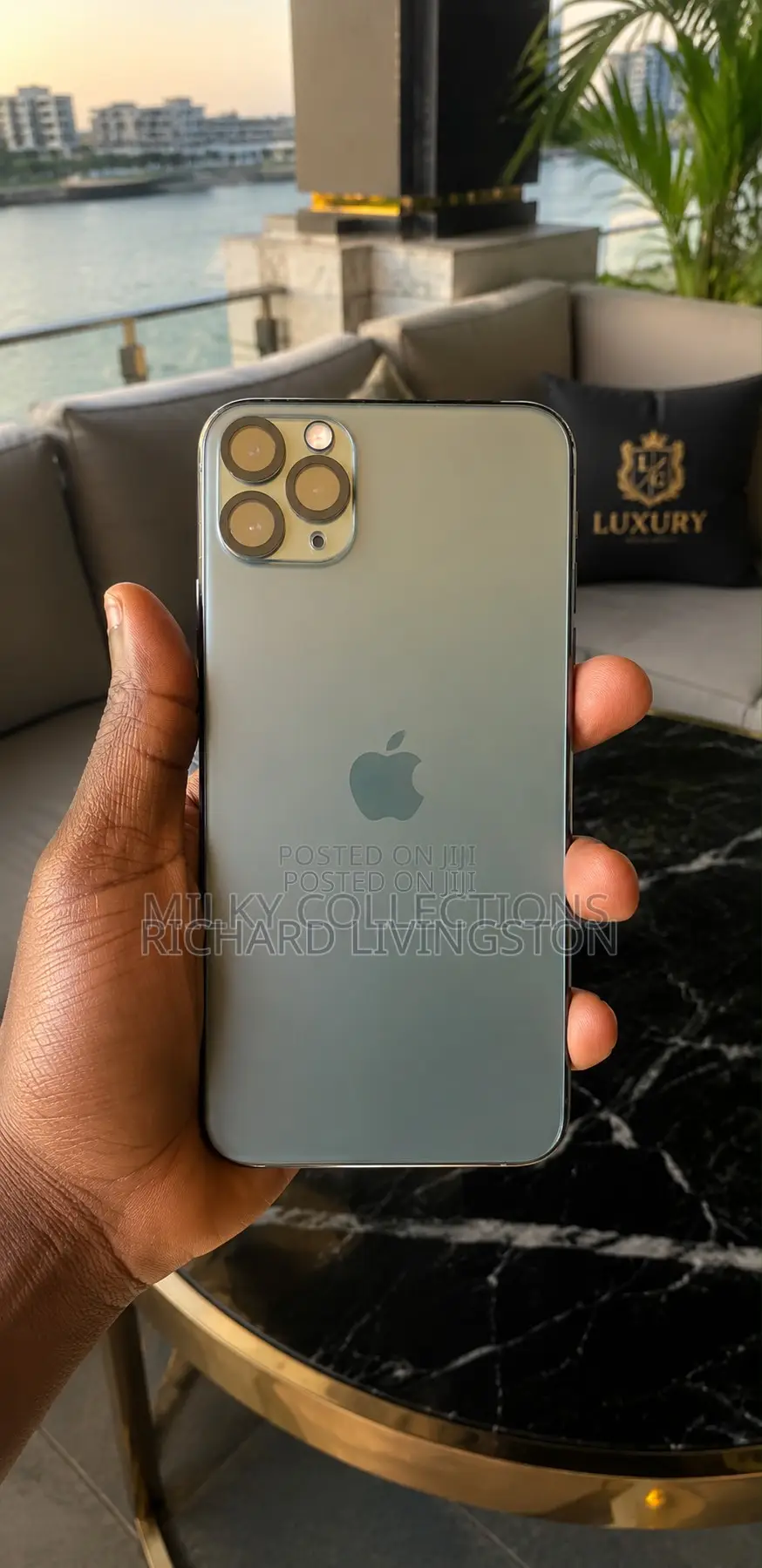 Apple iPhone 11 Pro Max 64 GB Green