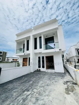4bdrm Duplex in Ikota for sale