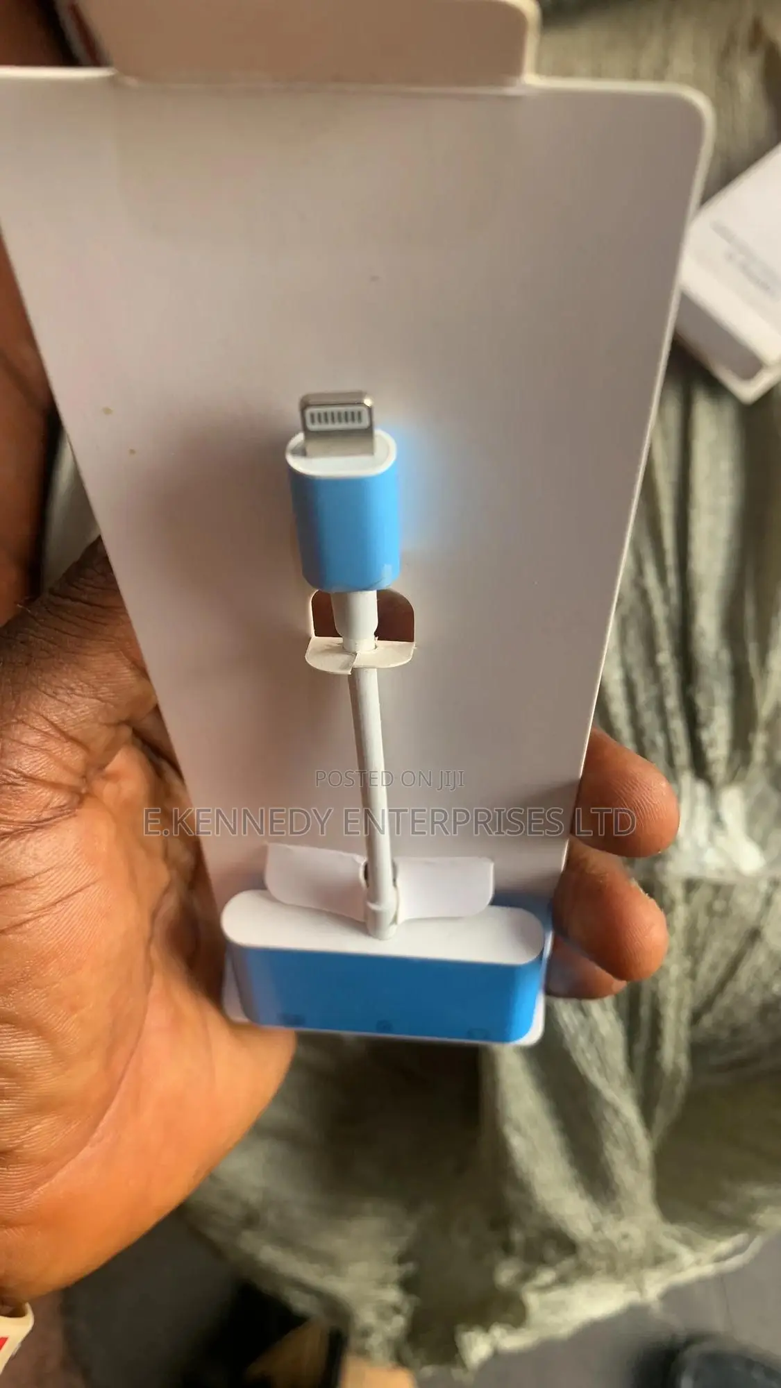 3in1 iPhone Microphone Adapter for Live-Streaming