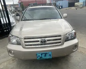 Toyota Highlander 2005 Brown