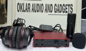 Focusrite 2i2 4th Gen Bundle With Mic and Headphones (Used)