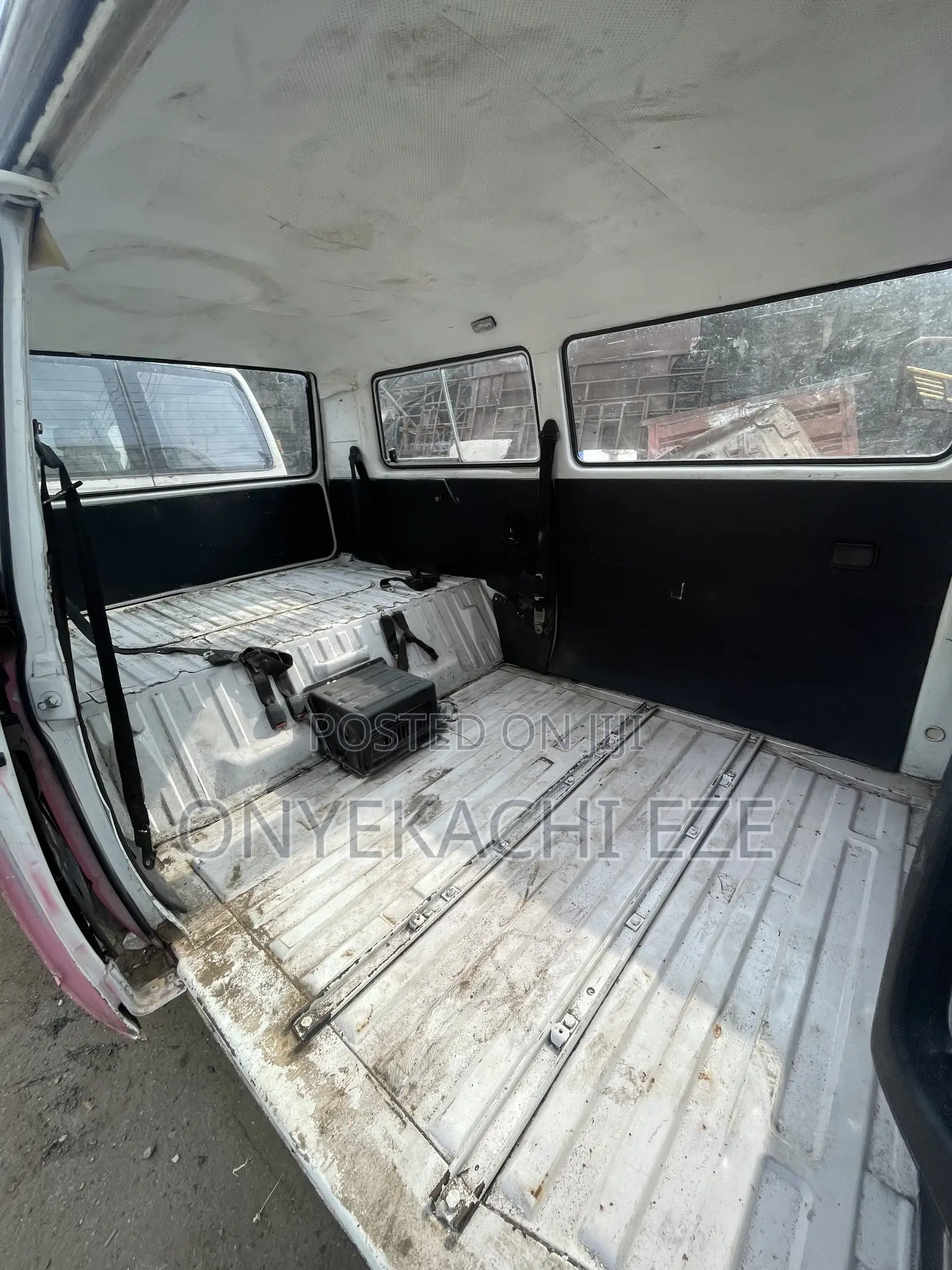 Volkswagen Transporter 2003 Pink
