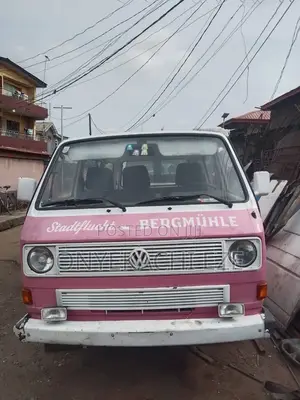 Volkswagen Transporter 2003 Pink