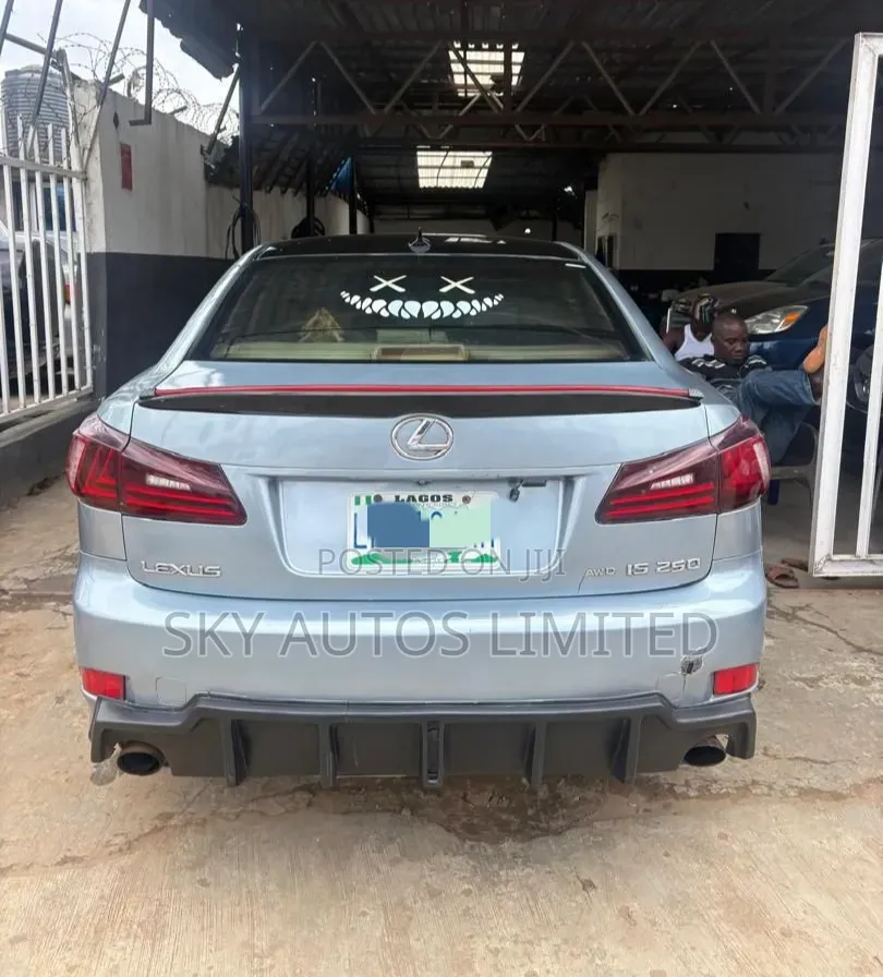 Lexus IS 250 2009 Blue