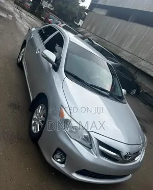 Toyota Corolla 2013 Silver