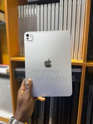 Apple iPad Pro 11 (2025) 256 GB Silver
