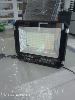 SUKHIG 200W Solar Flood Light Outdoor Security Lamp