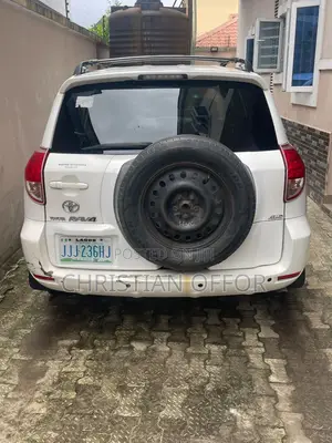 Toyota RAV4 1.8 2007 White