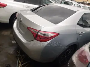 Toyota Corolla 2016 Silver