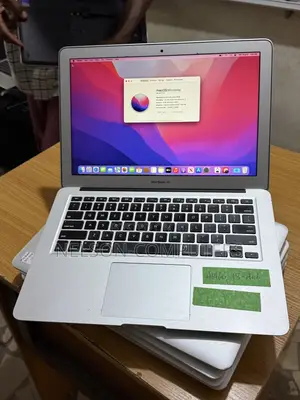 Laptop Apple MacBook Air 2015 8GB Intel Core i7 SSD 128GB