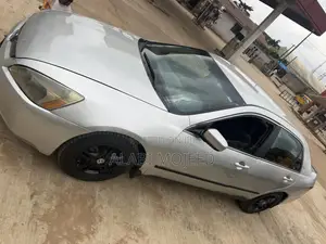 Honda Accord Automatic 2005 Silver