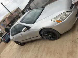 Honda Accord Automatic 2005 Silver