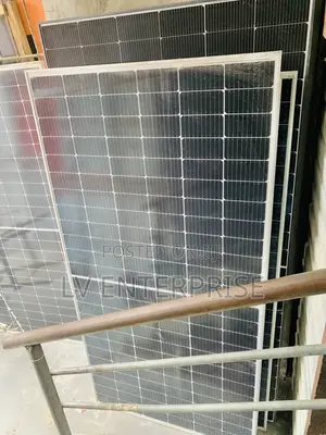 Canedian Panels 550 Watts
