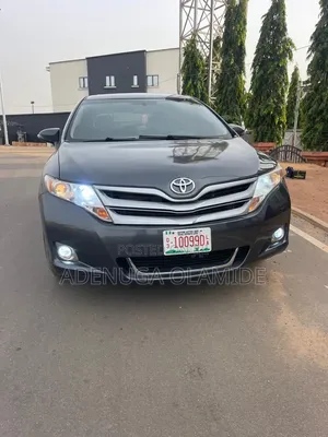 Toyota Venza V6 2010 Gray