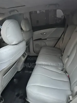 Toyota Venza V6 2010 Gray