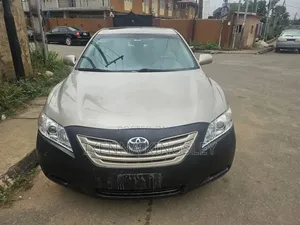 Toyota Camry 2.4 LE 2008 Gold