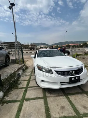 Honda CR-V 2011 White
