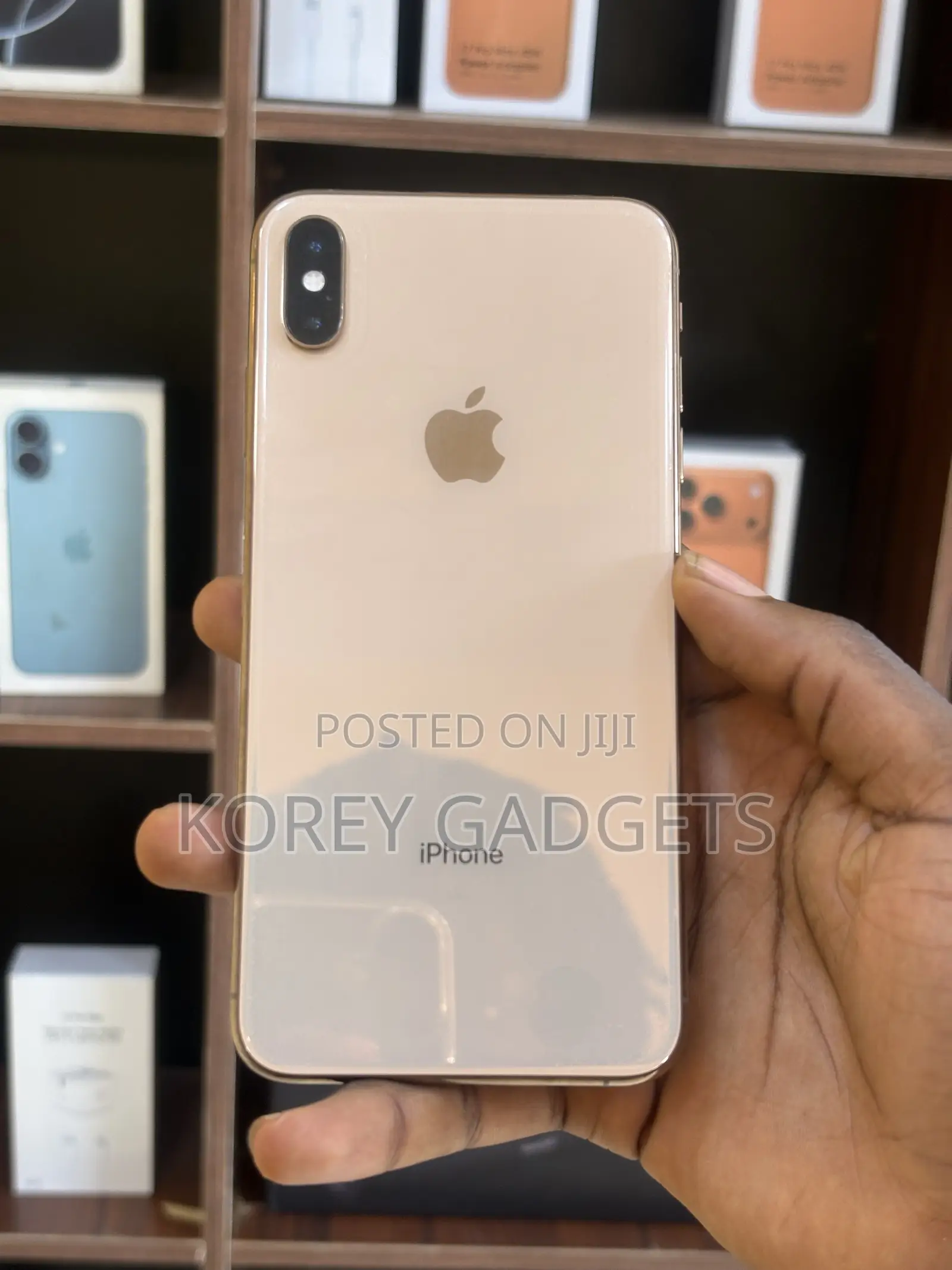 Apple iPhone XS Max 64 GB Gold