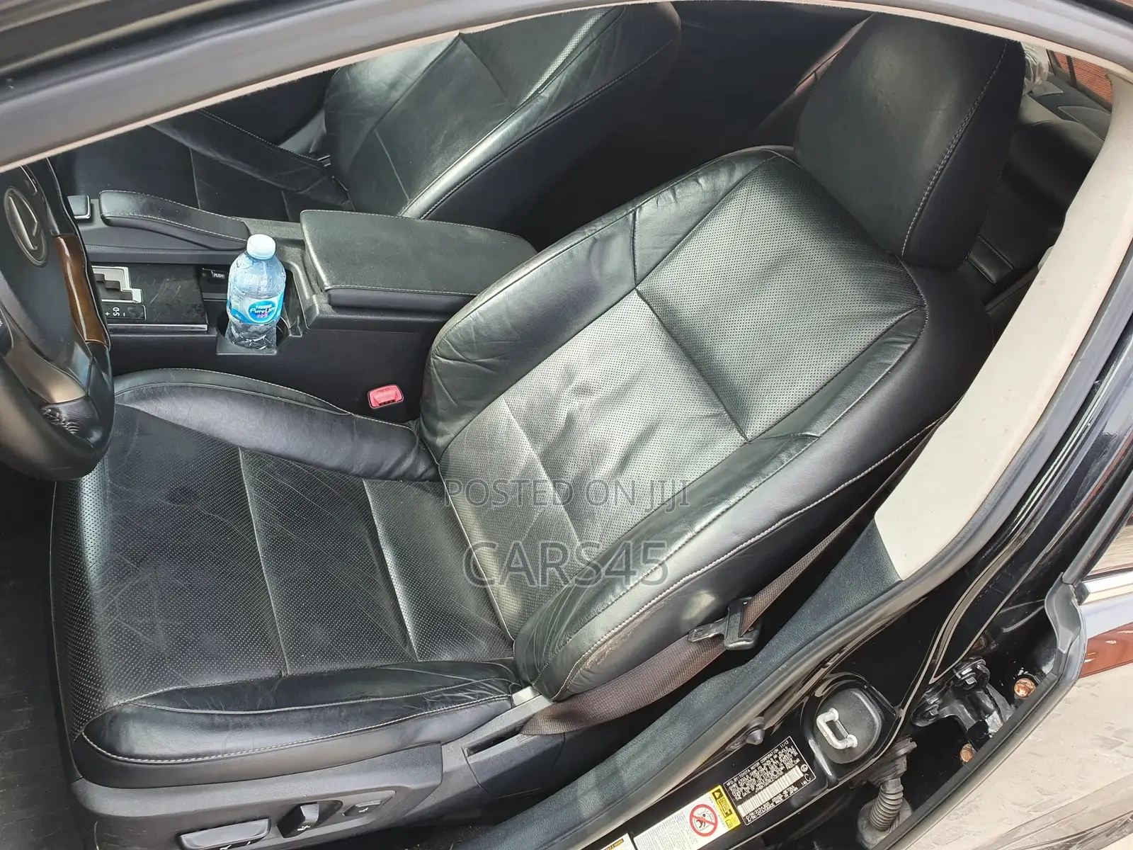 Lexus ES 2014 Black