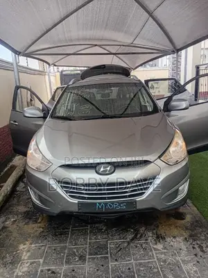 Hyundai Tucson Limited AWD 2010 Silver