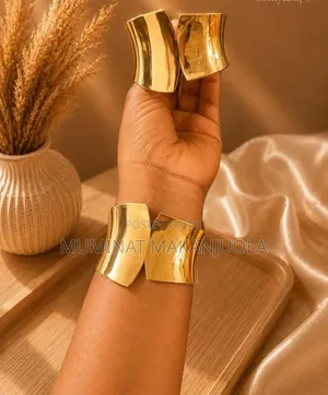Gold Chunky Bracelet