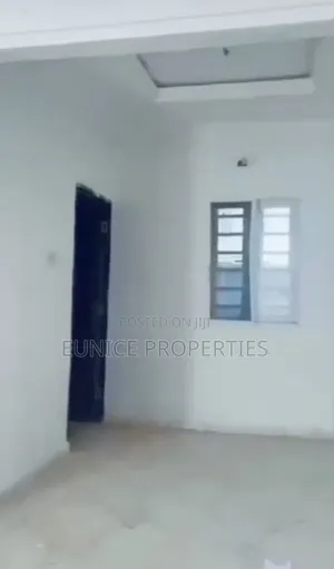 3bdrm Block of Flats in Eunice Properties, Benin City for rent