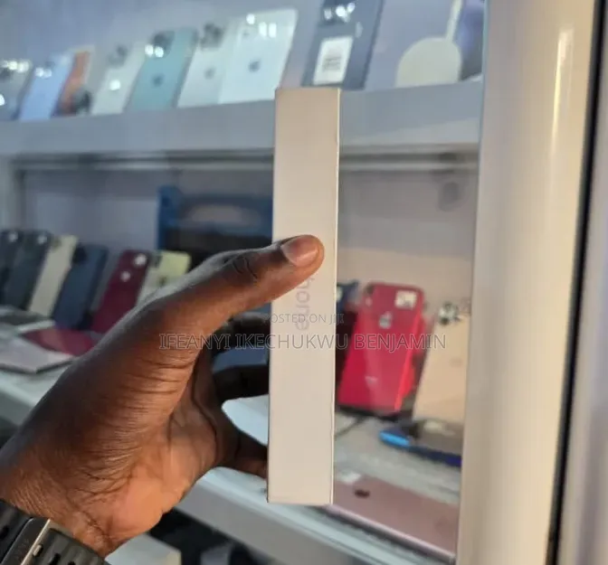 New Apple iPhone 17 256 GB Blue