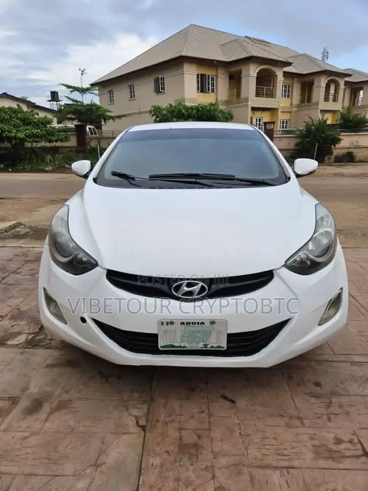 Hyundai Elantra 2013 White