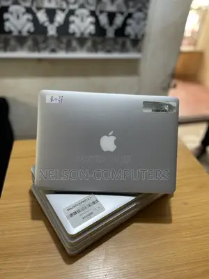 Laptop Apple MacBook Pro 2015 8GB Intel Core i5 SSD 256GB