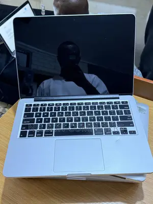 Laptop Apple MacBook Pro 2015 8GB Intel Core i5 SSD 256GB