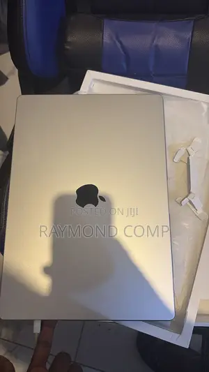 Laptop Apple MacBook Pro 2024 M4 24GB Apple M4 Pro SSD 500GB