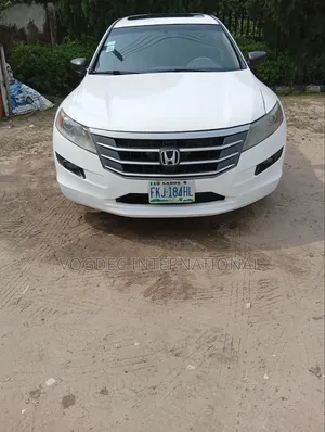 Honda Crosstour 2011 White