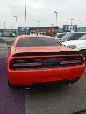 Dodge Challenger 2023 Orange