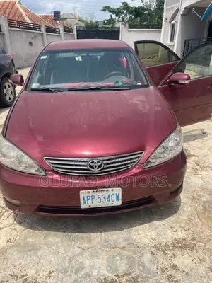 Toyota Camry 2005 Burgundy