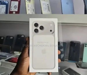 New Apple iPhone 17 Pro Max 256 GB Silver