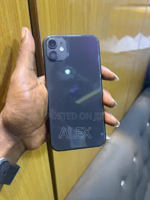 Apple iPhone 11 64 GB Black