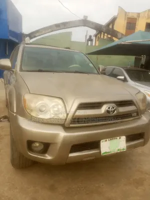 Toyota 4-Runner 2008 Gold