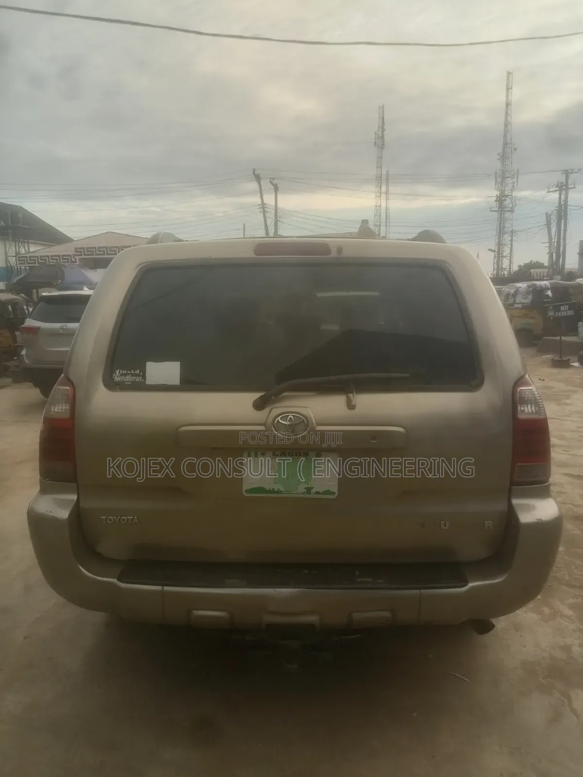 Toyota 4-Runner 2008 Gold