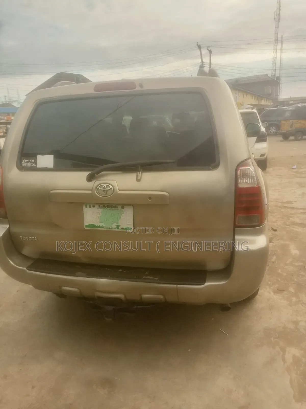 Toyota 4-Runner 2008 Gold