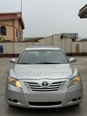 Toyota Camry XLE V6 4dr Sedan (3.5L 6cyl 6AM) 2007 Silver