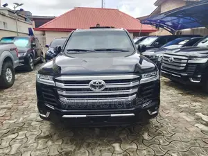 Toyota Land Cruiser 2024 Black