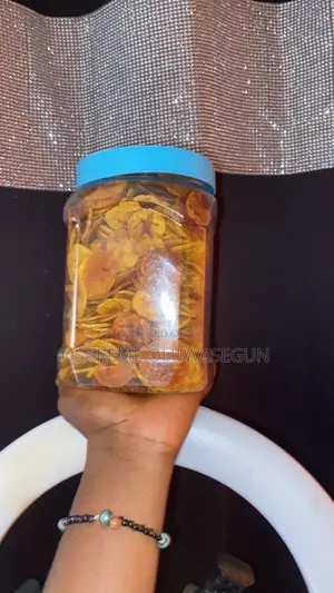 Crunchy Spicy Plantain Chips – E R Chips and Chill