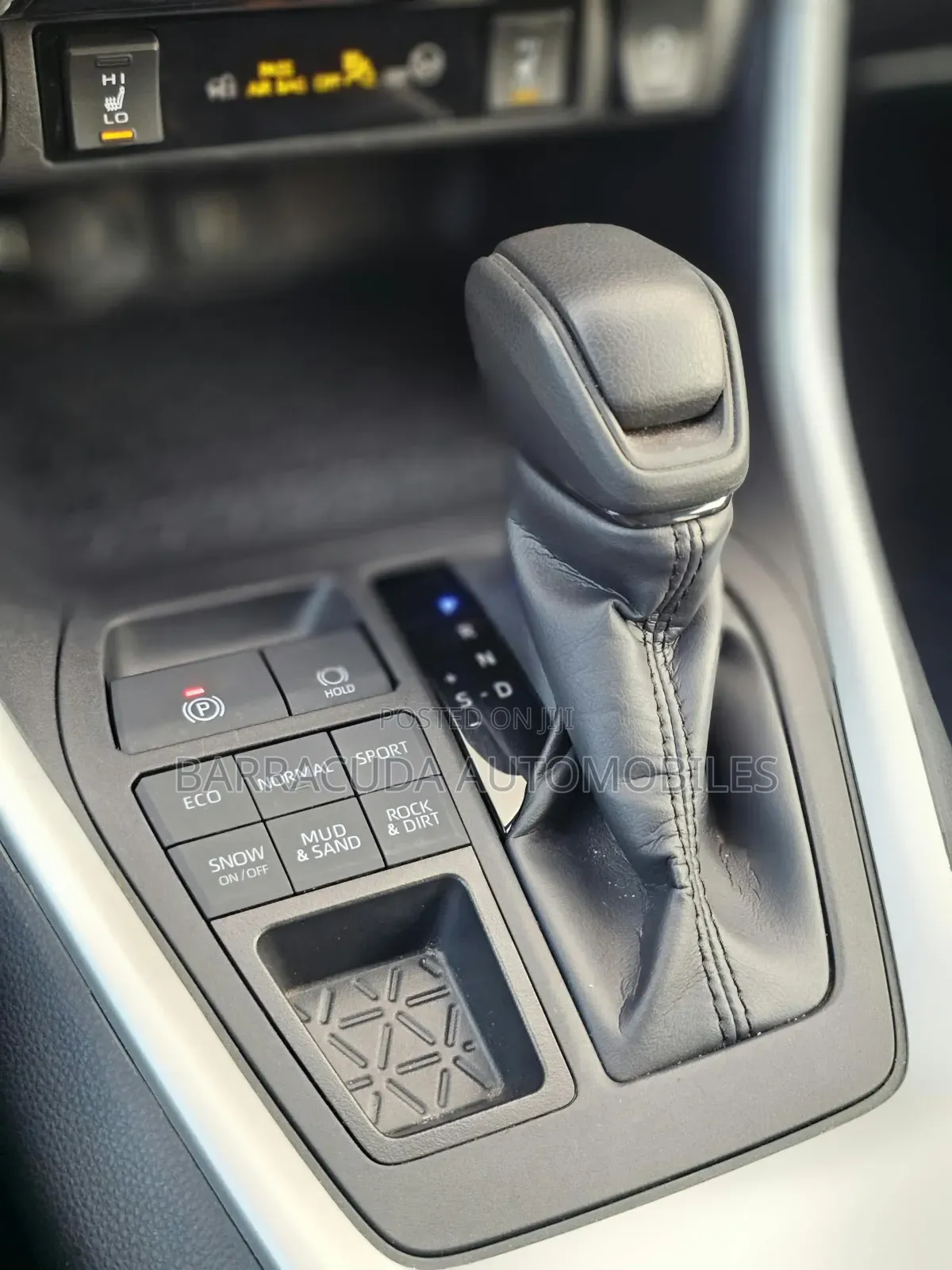 Toyota RAV4 LE 2025 Gray