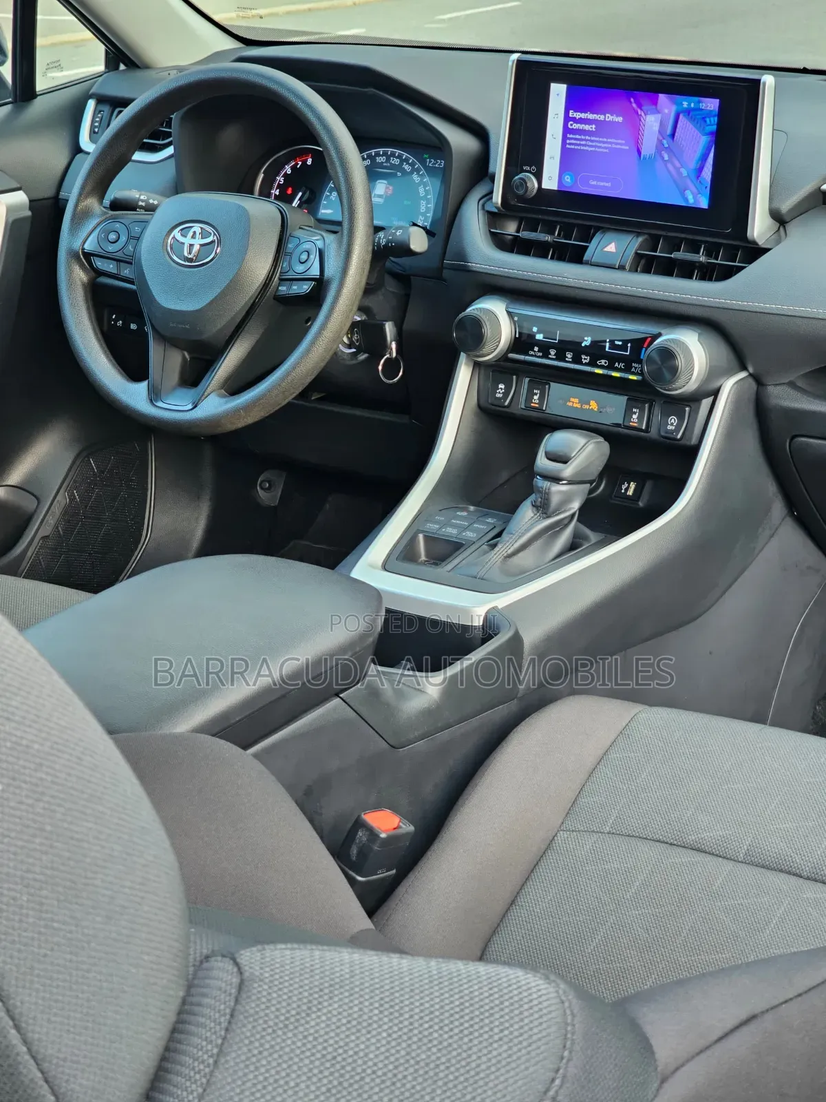 Toyota RAV4 LE 2025 Gray