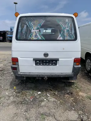 Volkswagen Transporter 1998 White