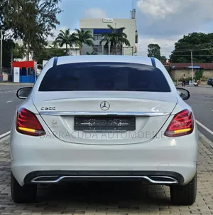 Mercedes-Benz C300 Luxury 4Matic Sedan AWD (2.0L 4cyl 7A) 2016 White