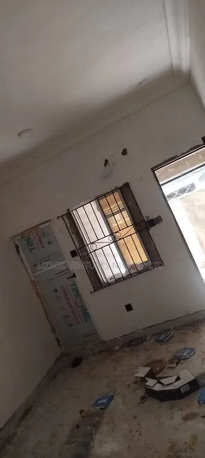 2bdrm Apartment in Isuti, Ikotun/Igando for rent