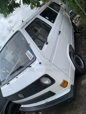 Volkswagen Transporter 1992 White
