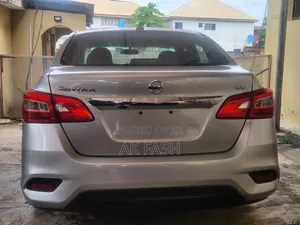Nissan Sentra SV 2016 Silver