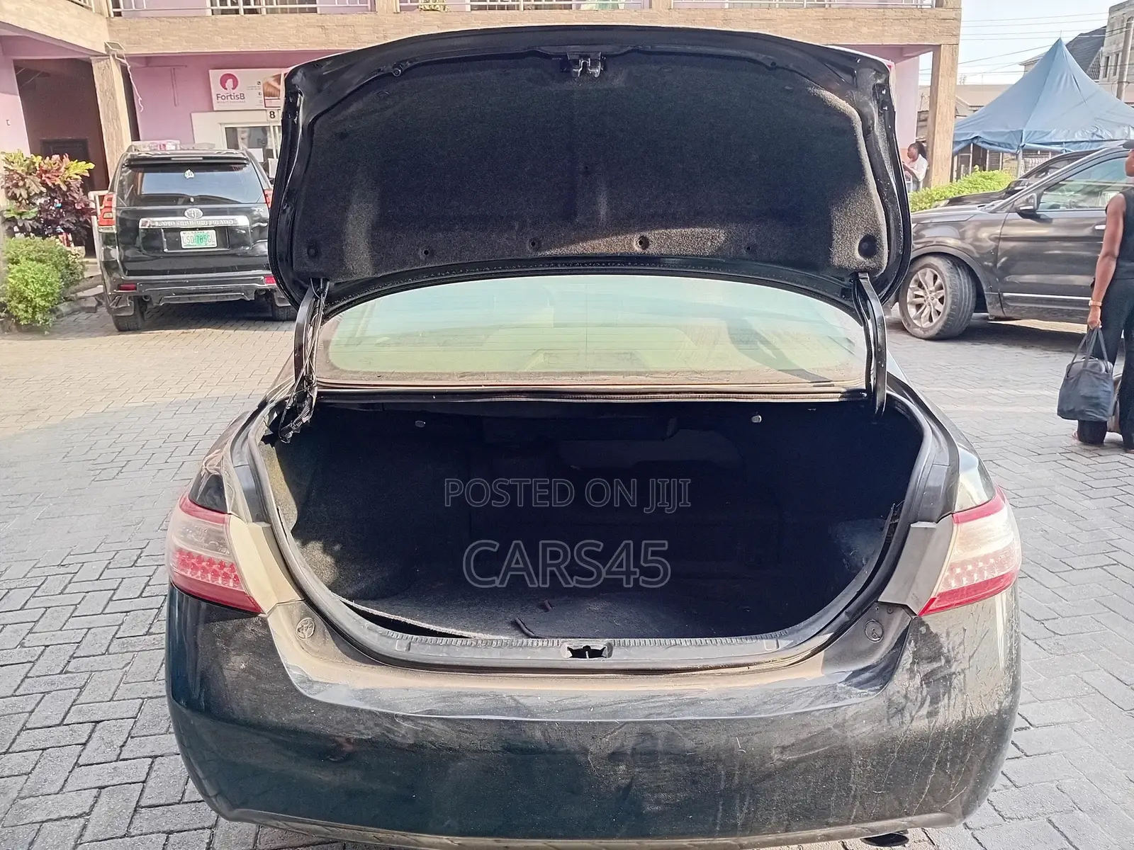 Toyota Camry Hybrid 2011 Black